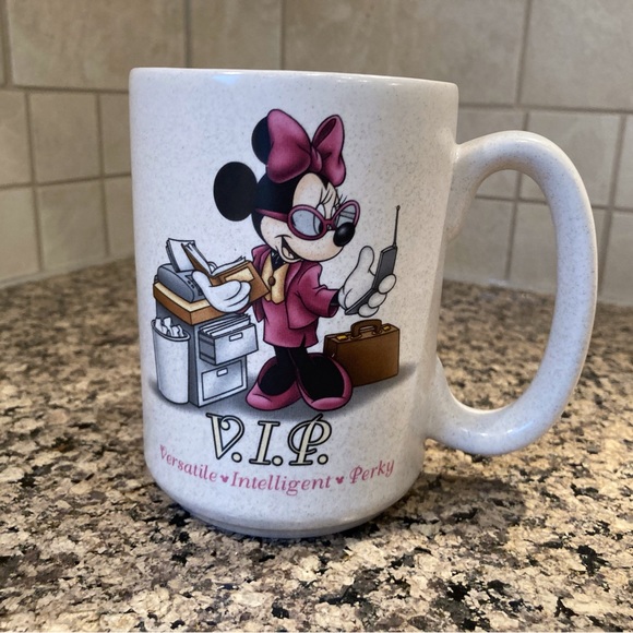 Brand New Disney Minnie Mouse Mug - Picture 4 of 7